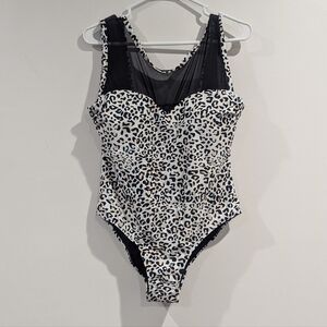 One piece (xl) leopard print, tank top style, swim suit (B)